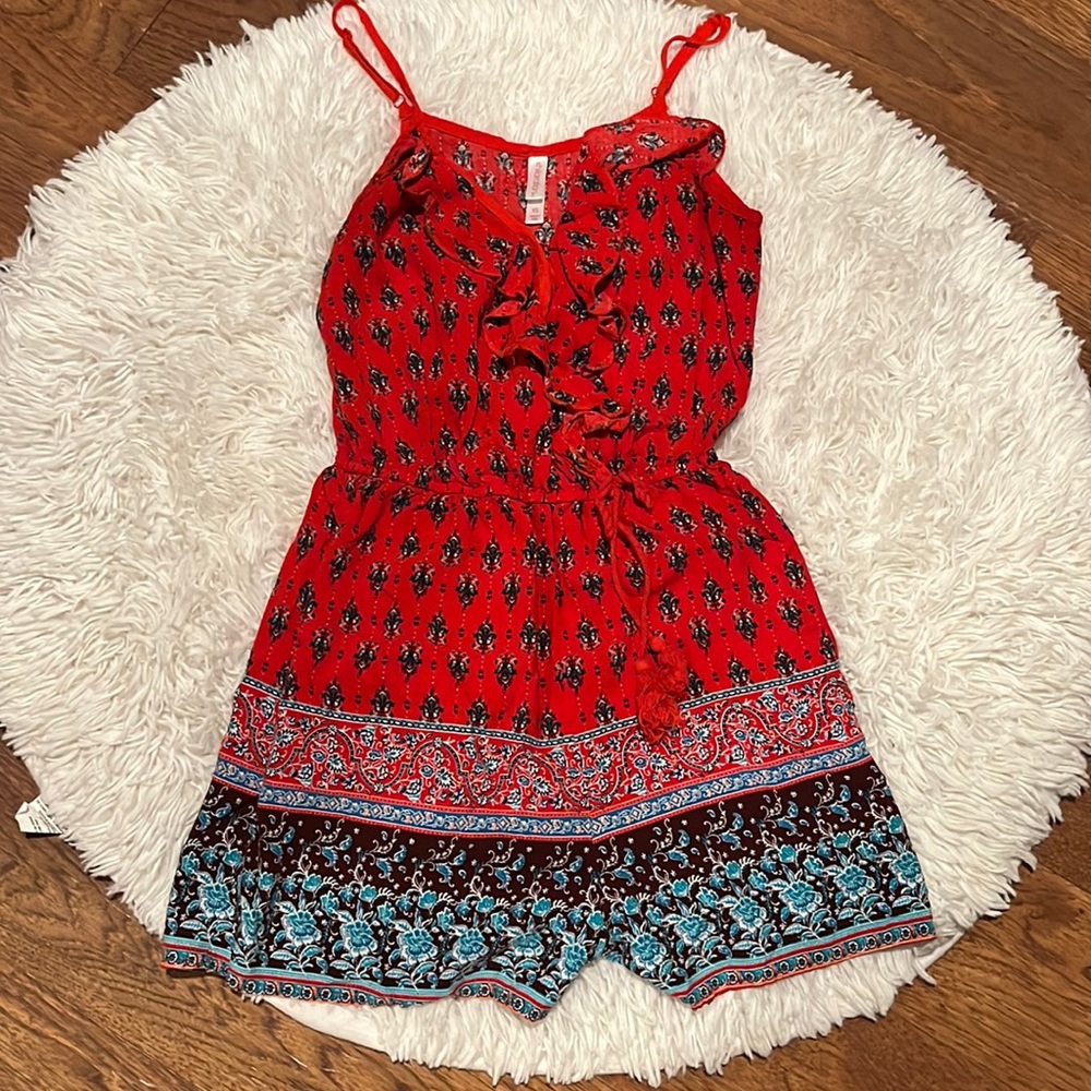 Romper size XS with pockets and adjustable straps